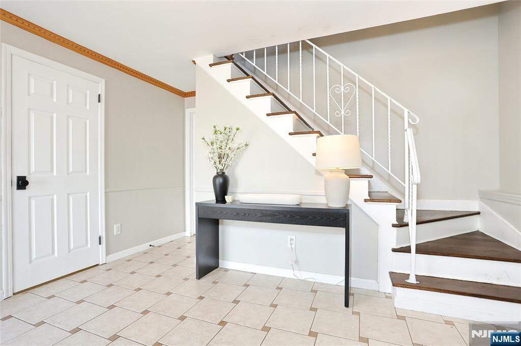 4 Bedroom Single Family Home/House's Image 14