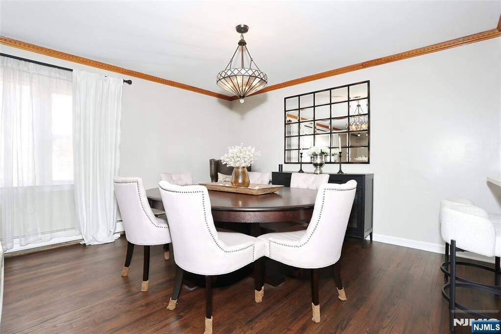 4 Bedroom Single Family Home/House's Image 19