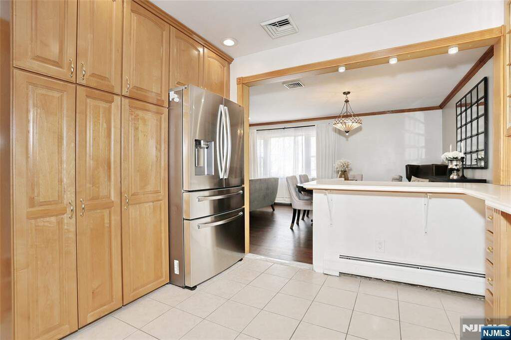 4 Bedroom Single Family Home/House's Image 24