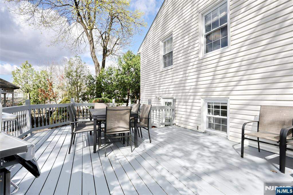 4 Bedroom Single Family Home/House's Image 42