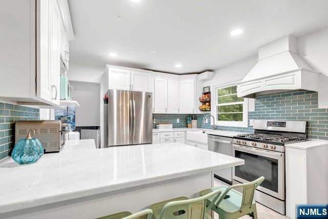3 Bedroom Single Family Home/House's Image 8