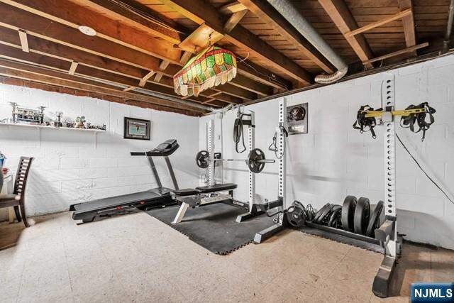 3 Bedroom Single Family Home/House's Image 29