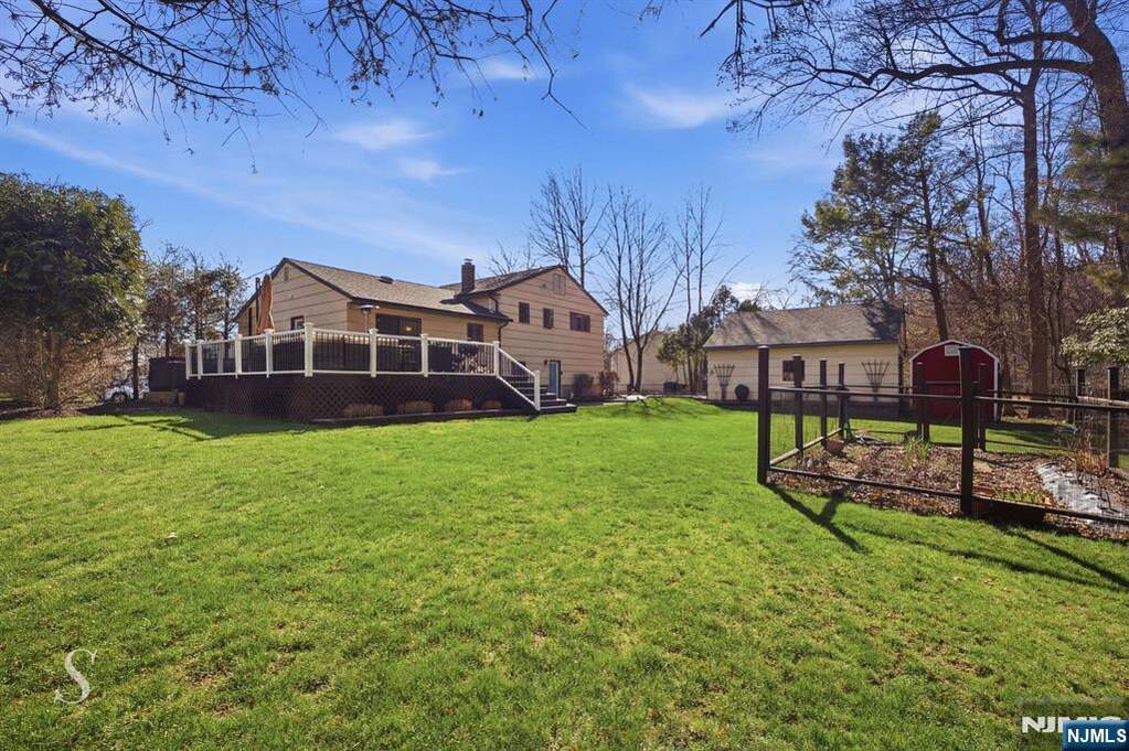 4 Bedroom Single Family Home/House's Image 24