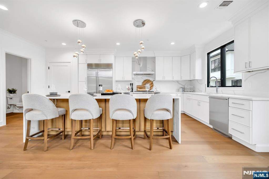 3 Bedroom Villa/Townhouse's Image 7