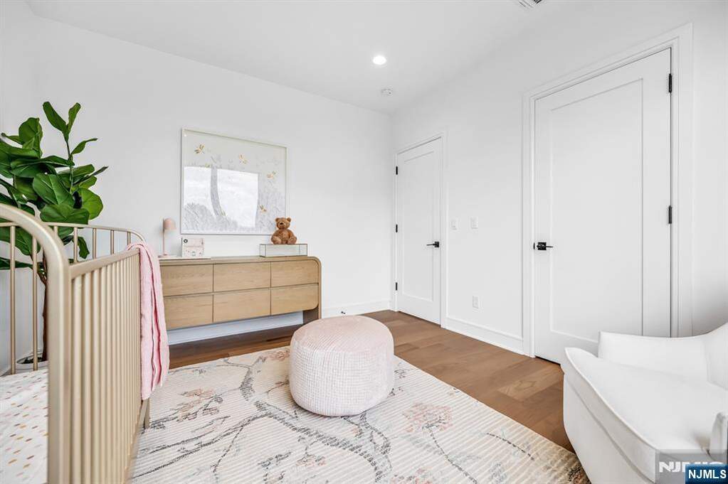 3 Bedroom Villa/Townhouse's Image 27