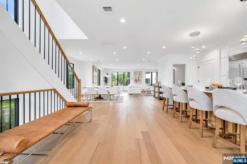 3 Bedroom Villa/Townhouse's Image 5
