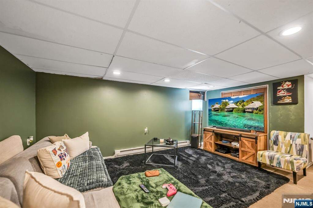 3 Bedroom Single Family Home/House's Image 13