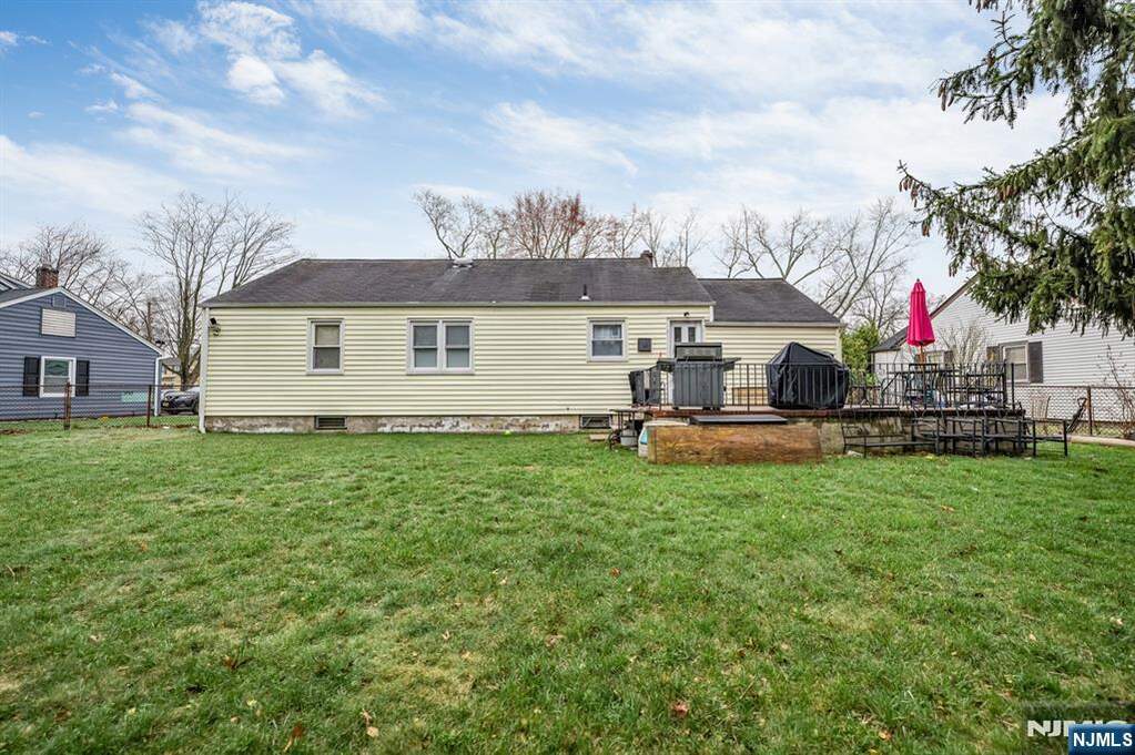 3 Bedroom Single Family Home/House's Image 18