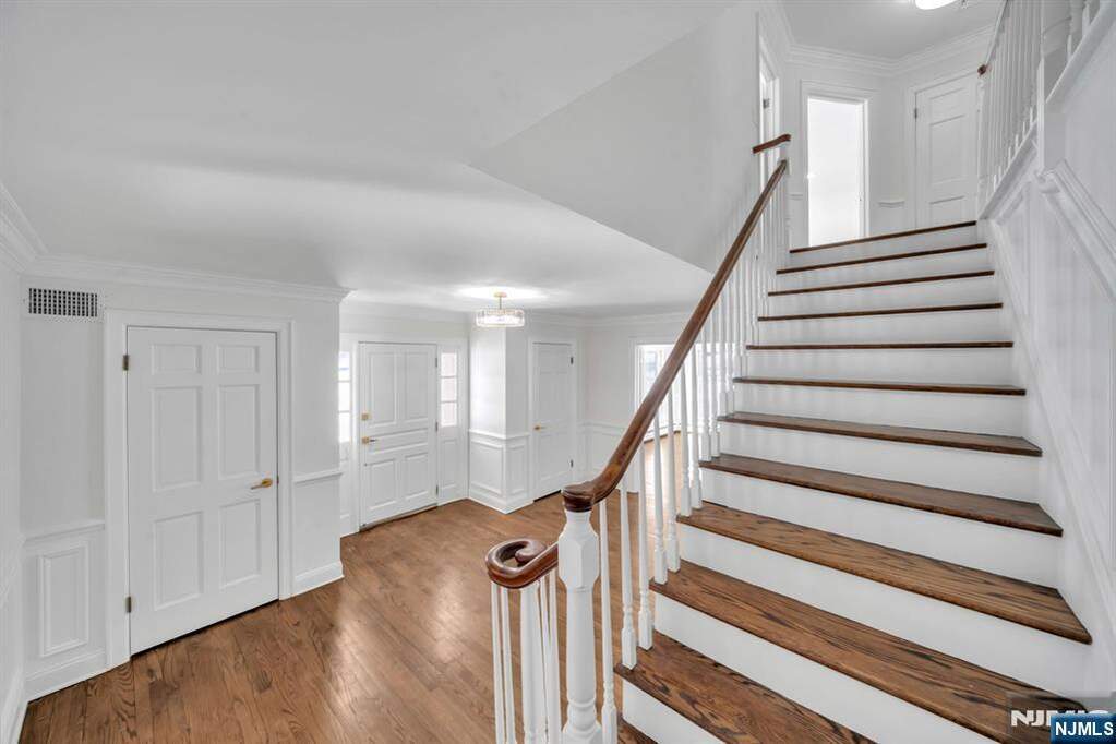4 Bedroom Single Family Home/House's Image 19