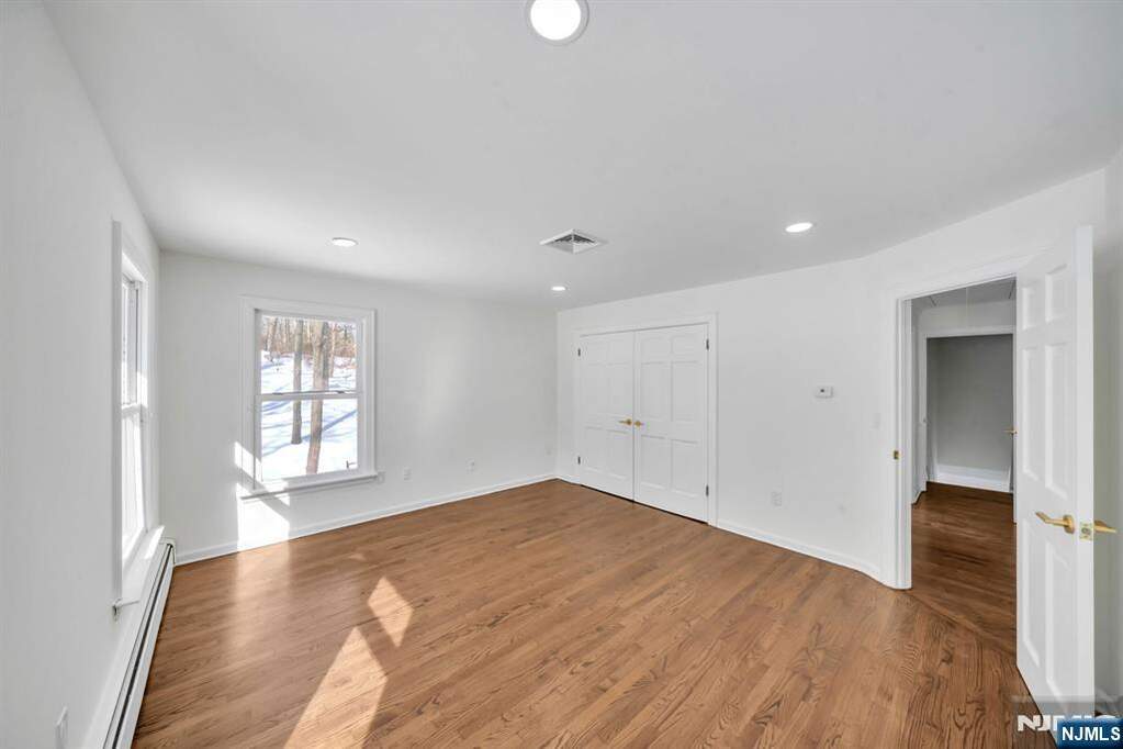 4 Bedroom Single Family Home/House's Image 24