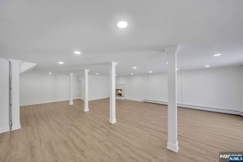 4 Bedroom Single Family Home/House's Image 42