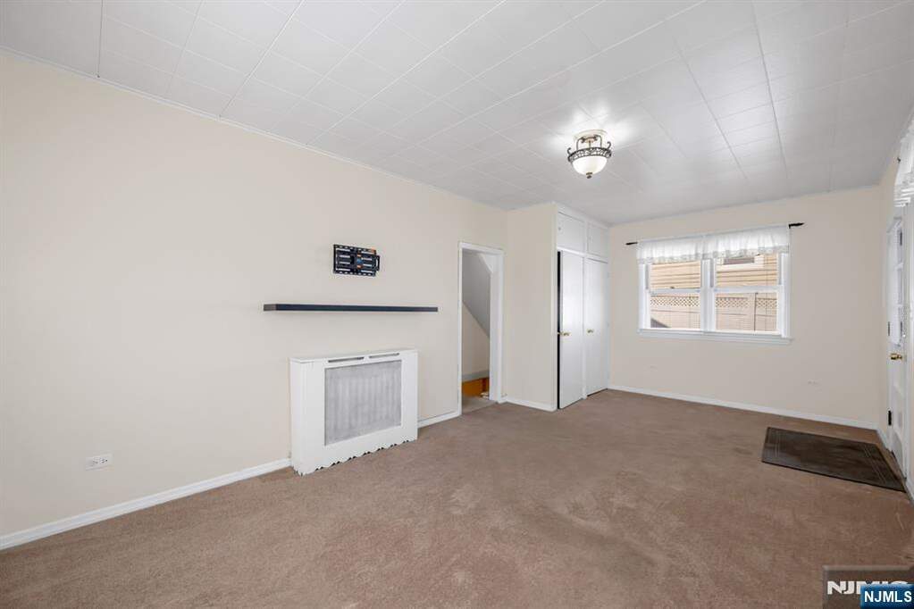3 Bedroom Single Family Home/House's Image 14