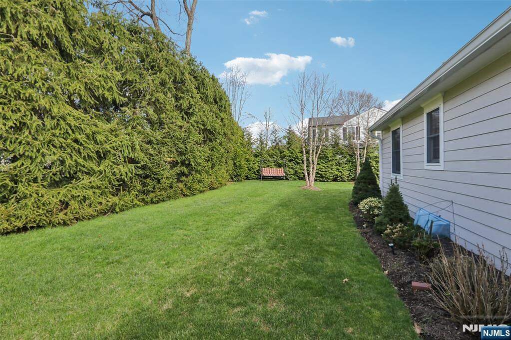3 Bedroom Single Family Home/House's Image 21