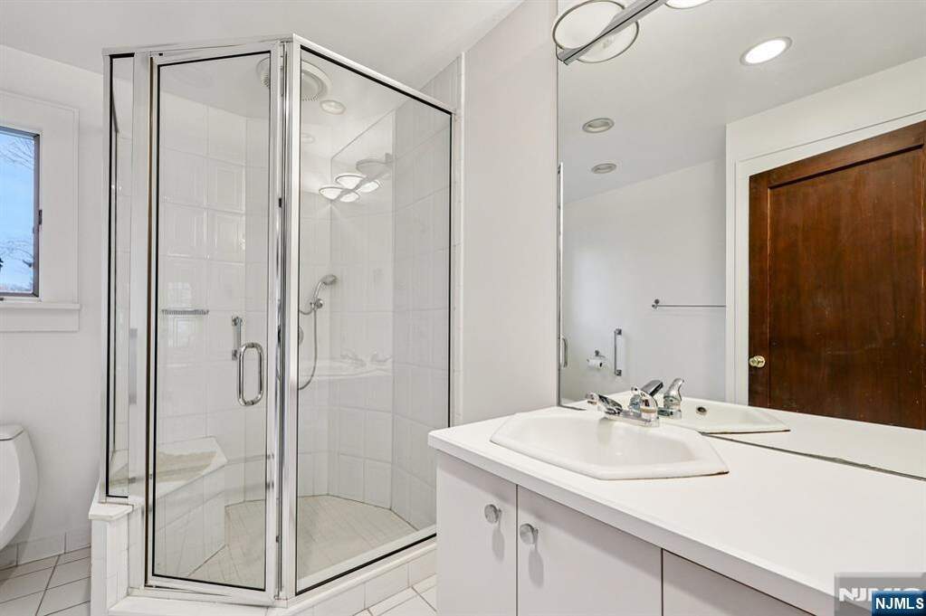 3 Bedroom Single Family Home/House's Image 19