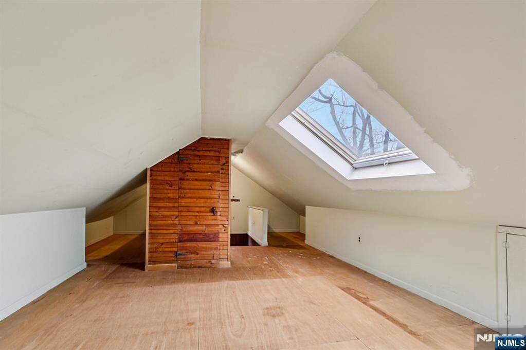 3 Bedroom Single Family Home/House's Image 30