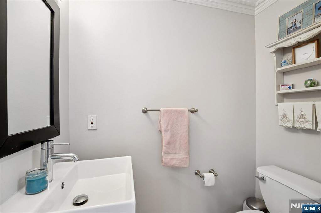 3 Bedroom Apartment/Flat's Image 9