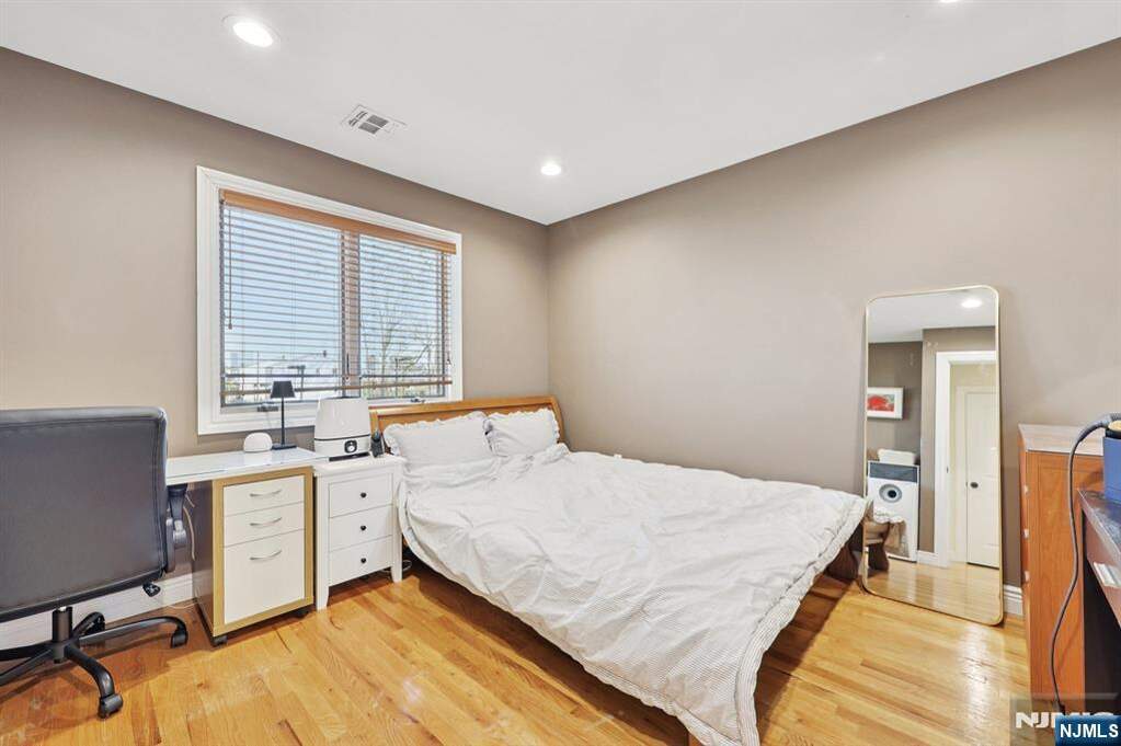 3 Bedroom Villa/Townhouse's Image 13
