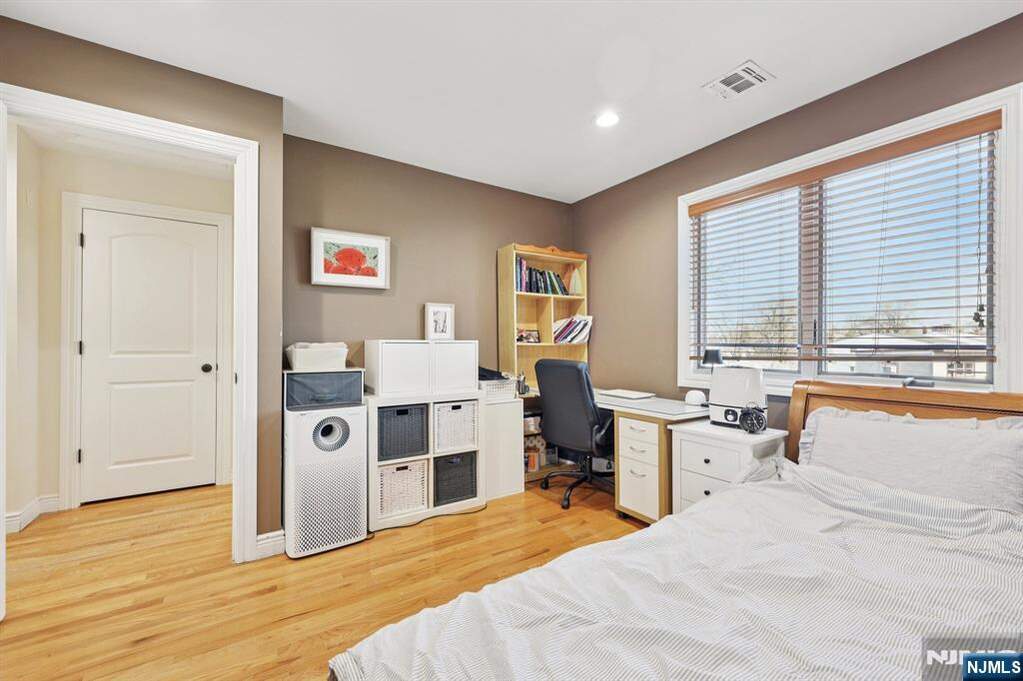 3 Bedroom Villa/Townhouse's Image 14