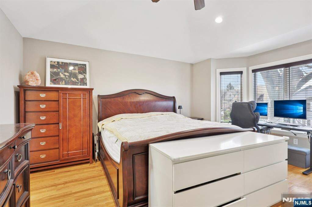 3 Bedroom Villa/Townhouse's Image 17