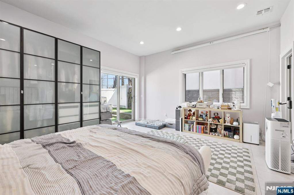 3 Bedroom Villa/Townhouse's Image 22