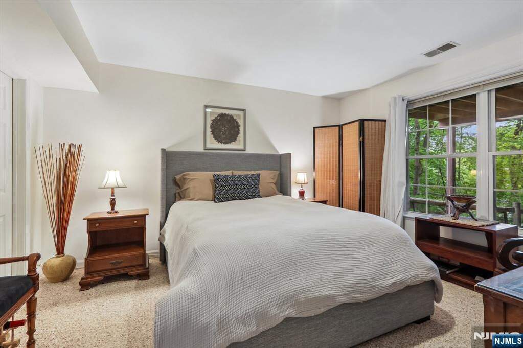 4 Bedroom Single Family Home/House's Image 30