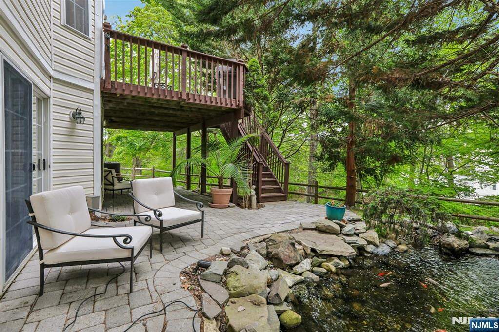 4 Bedroom Single Family Home/House's Image 34