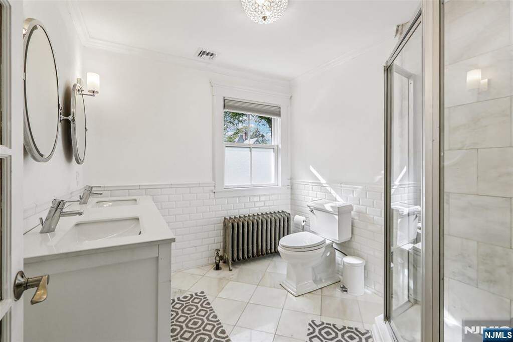 4 Bedroom Single Family Home/House's Image 25