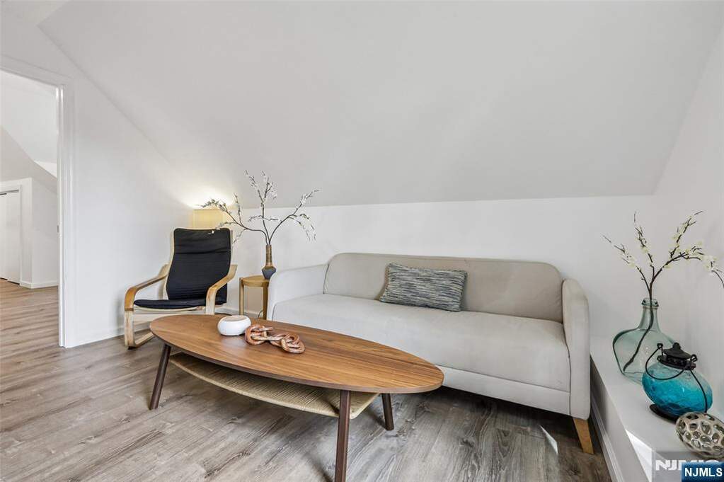 4 Bedroom Single Family Home/House's Image 30