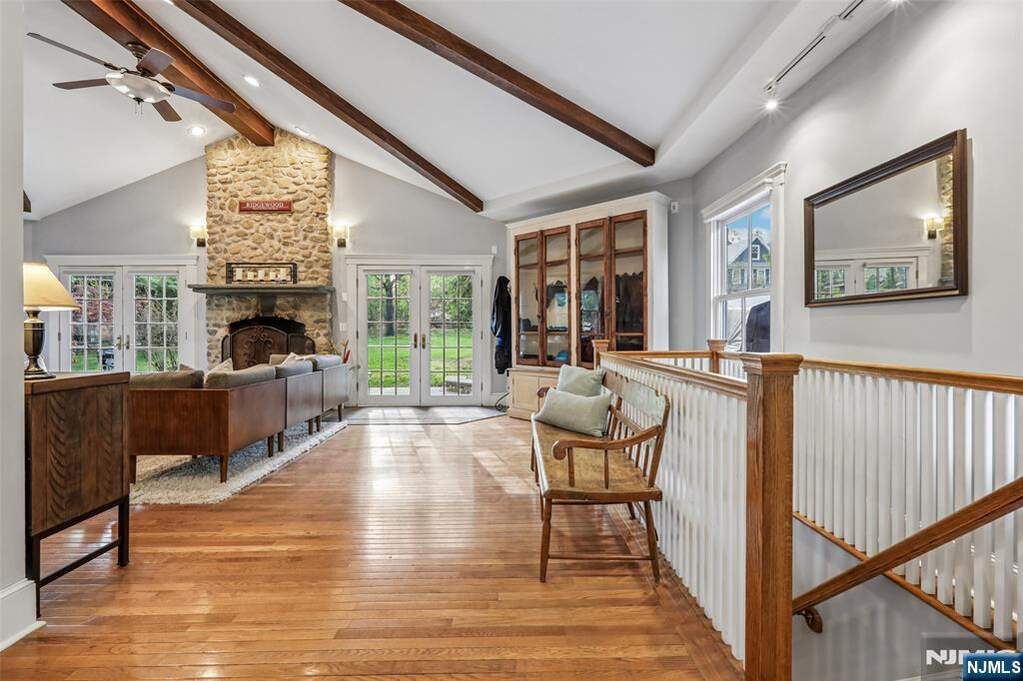 4 Bedroom Single Family Home/House's Image 35