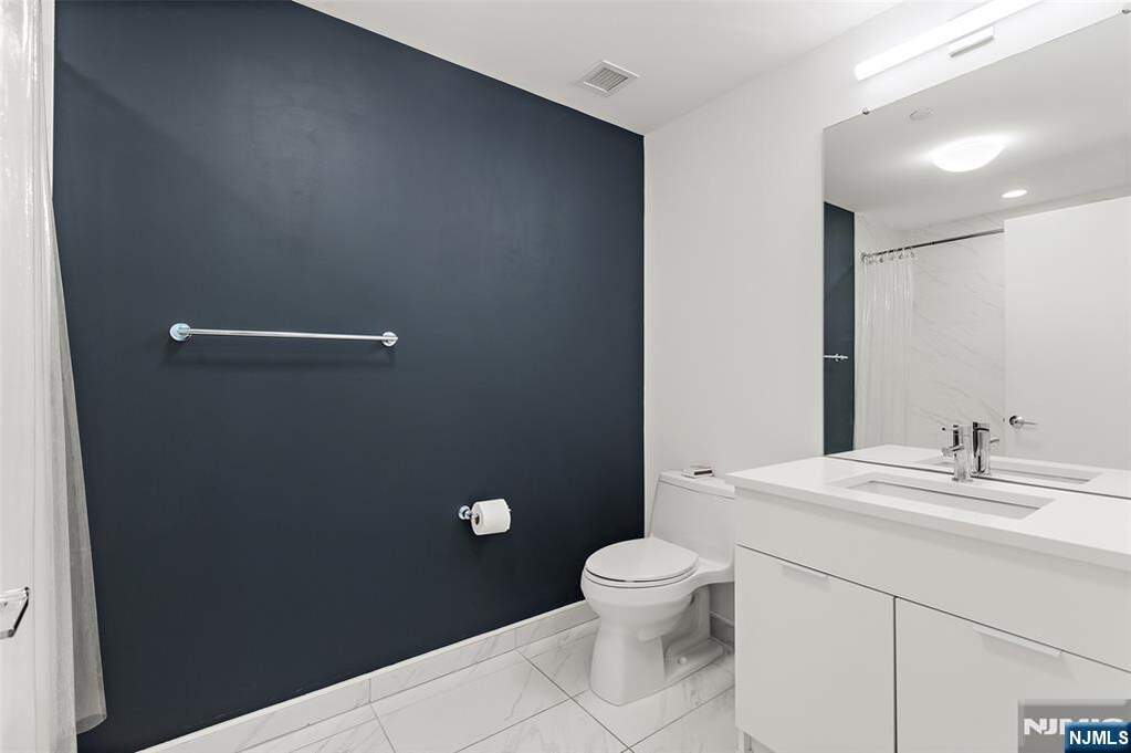 2 Bedroom Apartment/Flat's Image 13