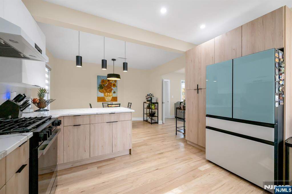 2 Bedroom Single Family Home/House's Image 7