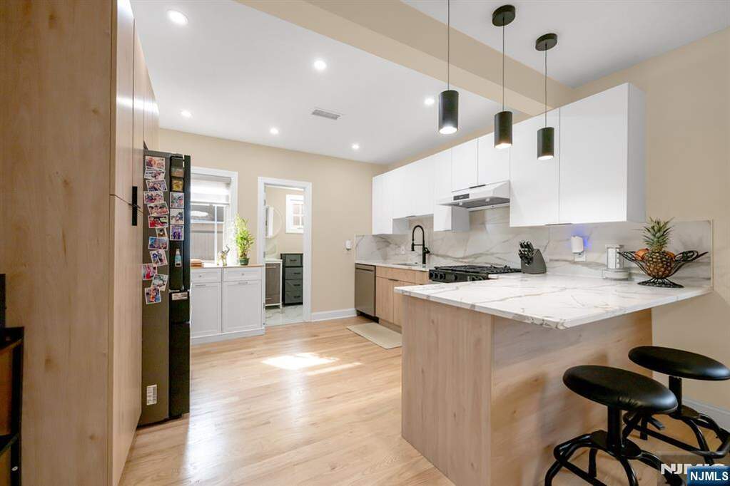 2 Bedroom Single Family Home/House's Image 9