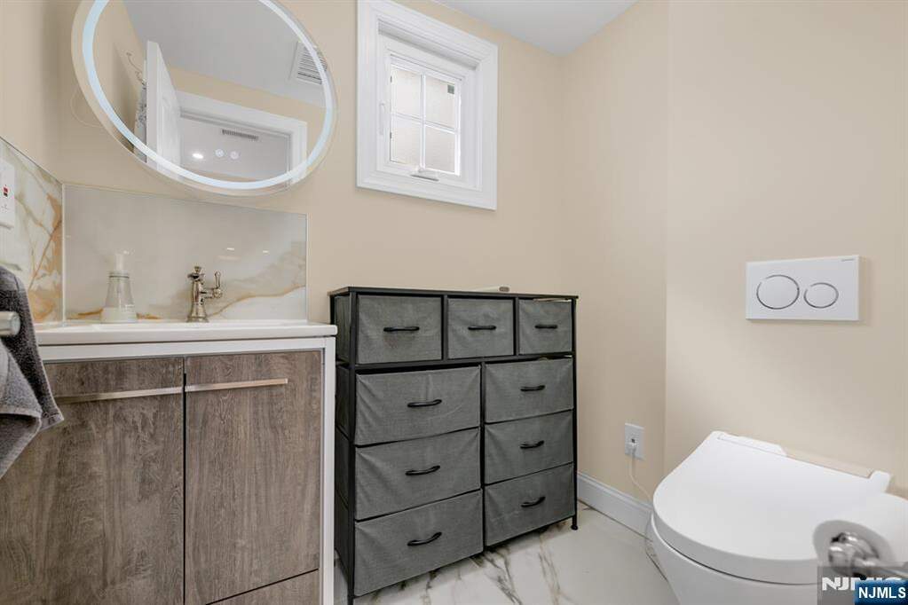 2 Bedroom Single Family Home/House's Image 14