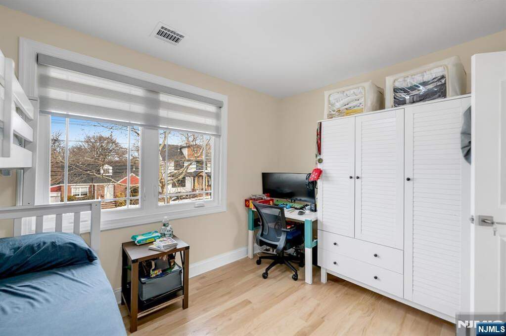 2 Bedroom Single Family Home/House's Image 20