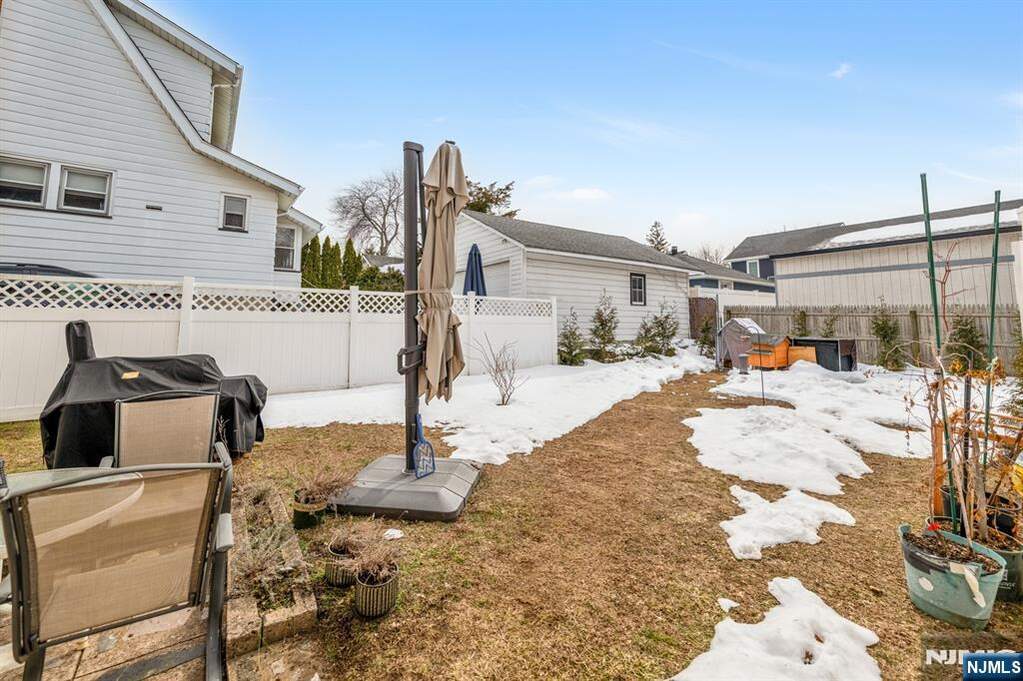 2 Bedroom Single Family Home/House's Image 27