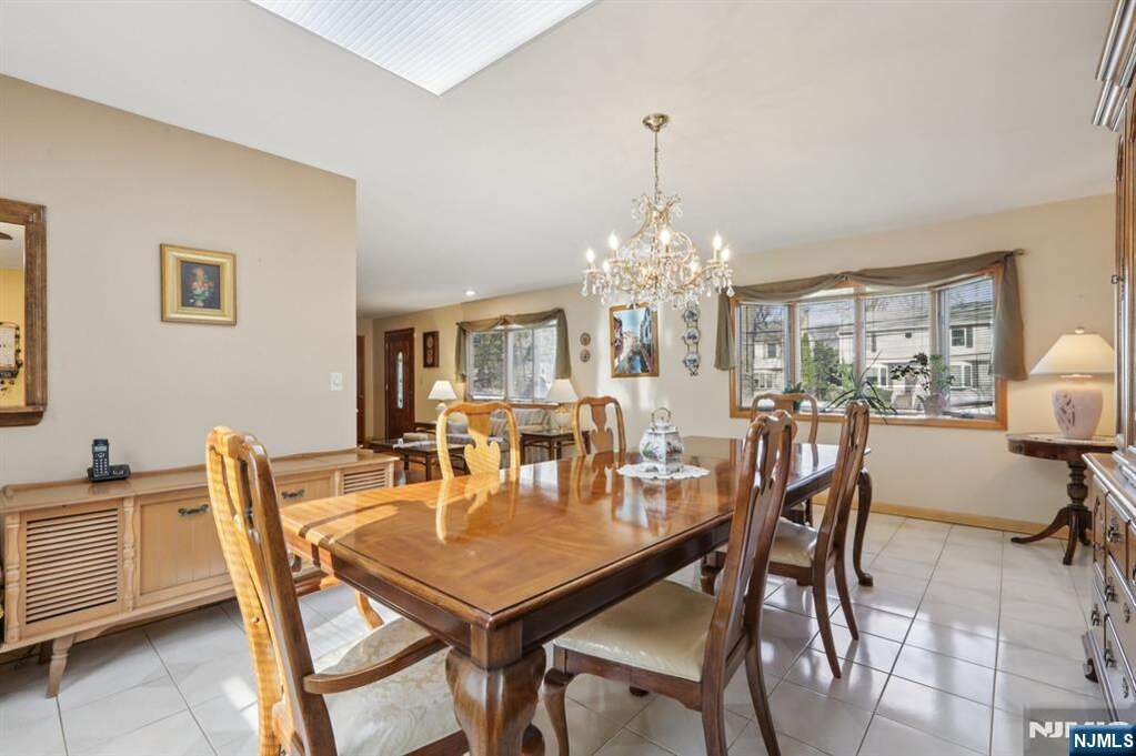 4 Bedroom Single Family Home/House's Image 12