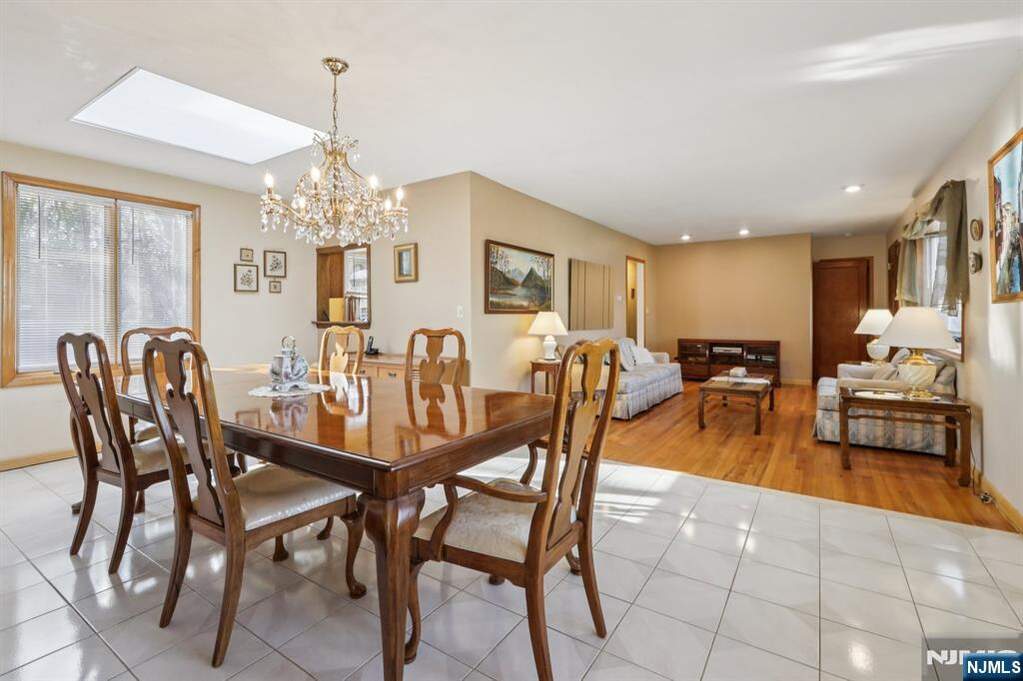 4 Bedroom Single Family Home/House's Image 13