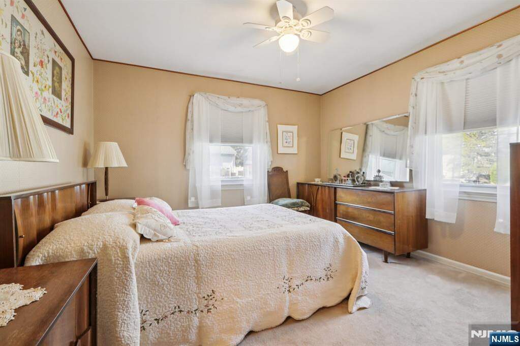 4 Bedroom Single Family Home/House's Image 25