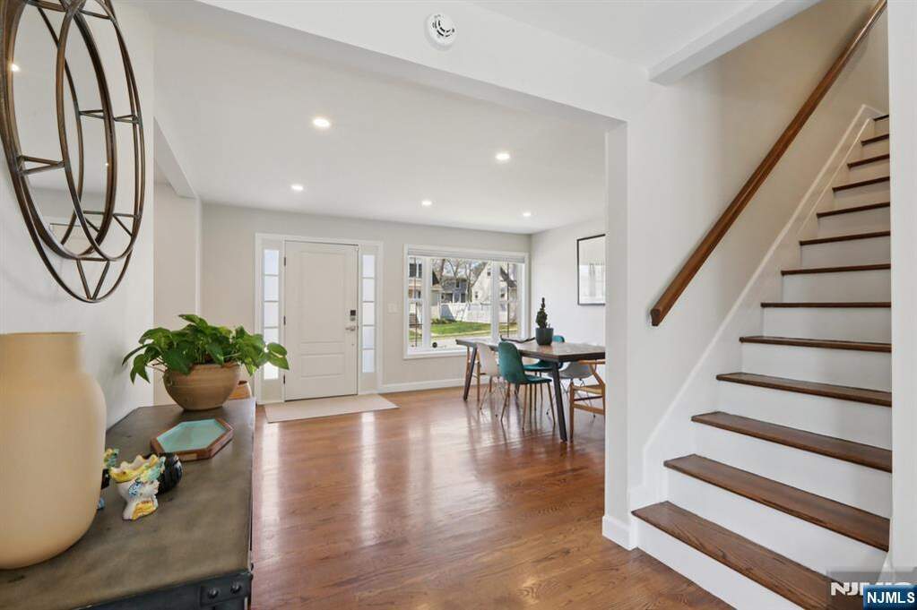 4 Bedroom Single Family Home/House's Image 11