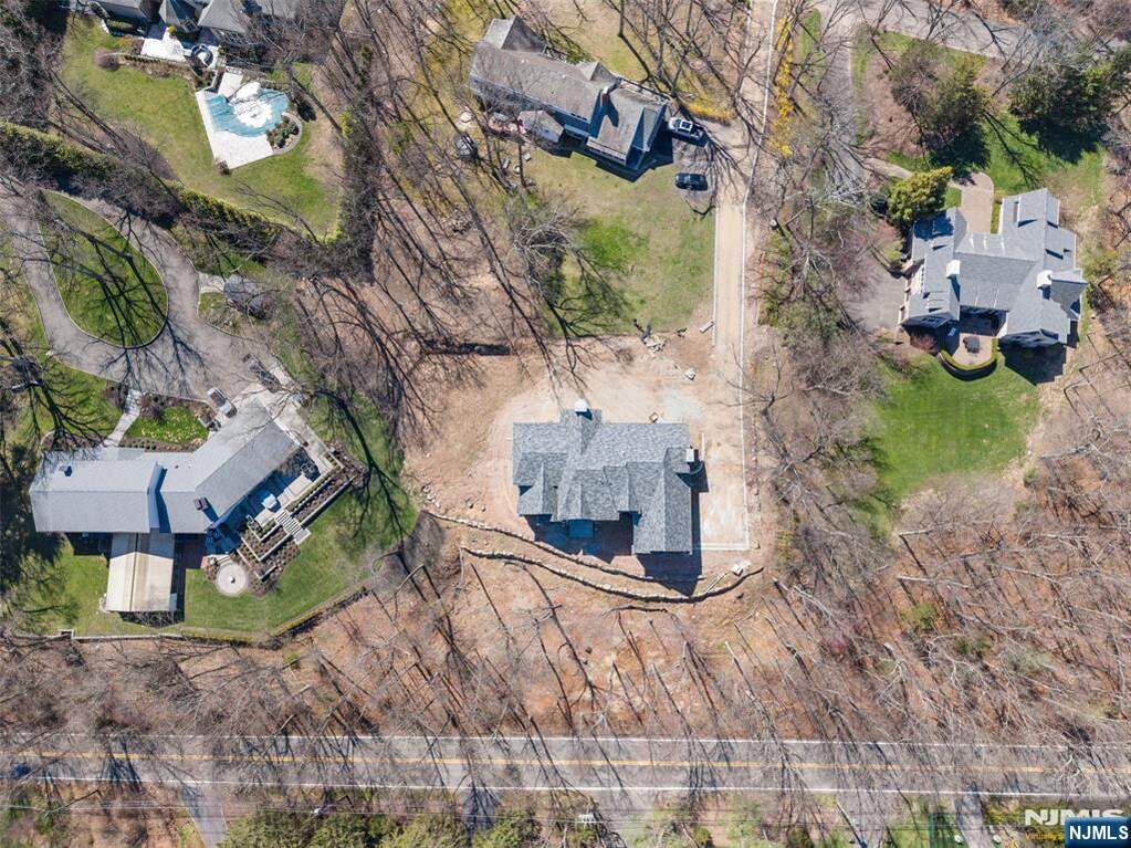 5 Bedroom Single Family Home/House's Image 18