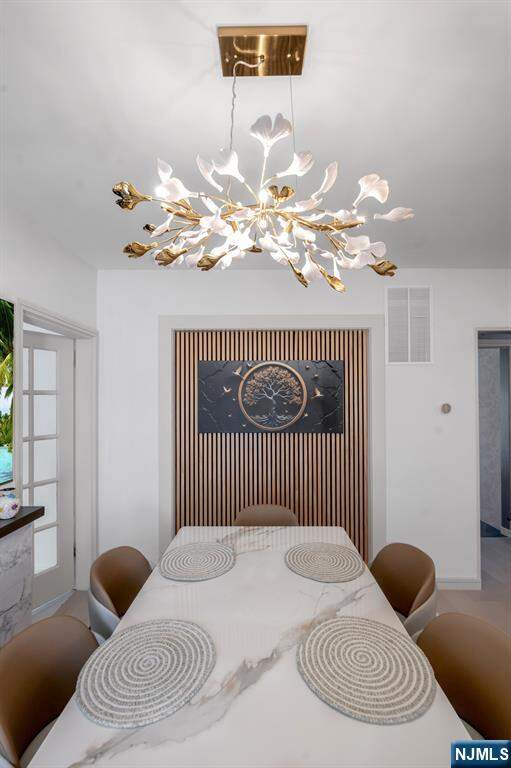 4 Bedroom Single Family Home/House's Image 10