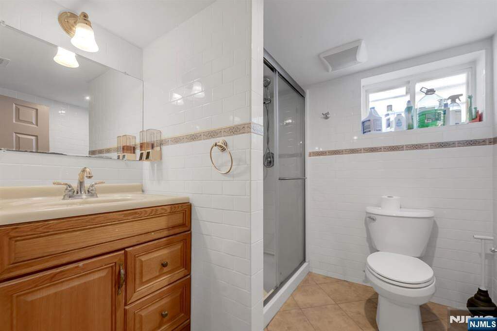 4 Bedroom Single Family Home/House's Image 41
