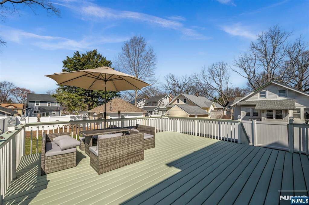 4 Bedroom Single Family Home/House's Image 44