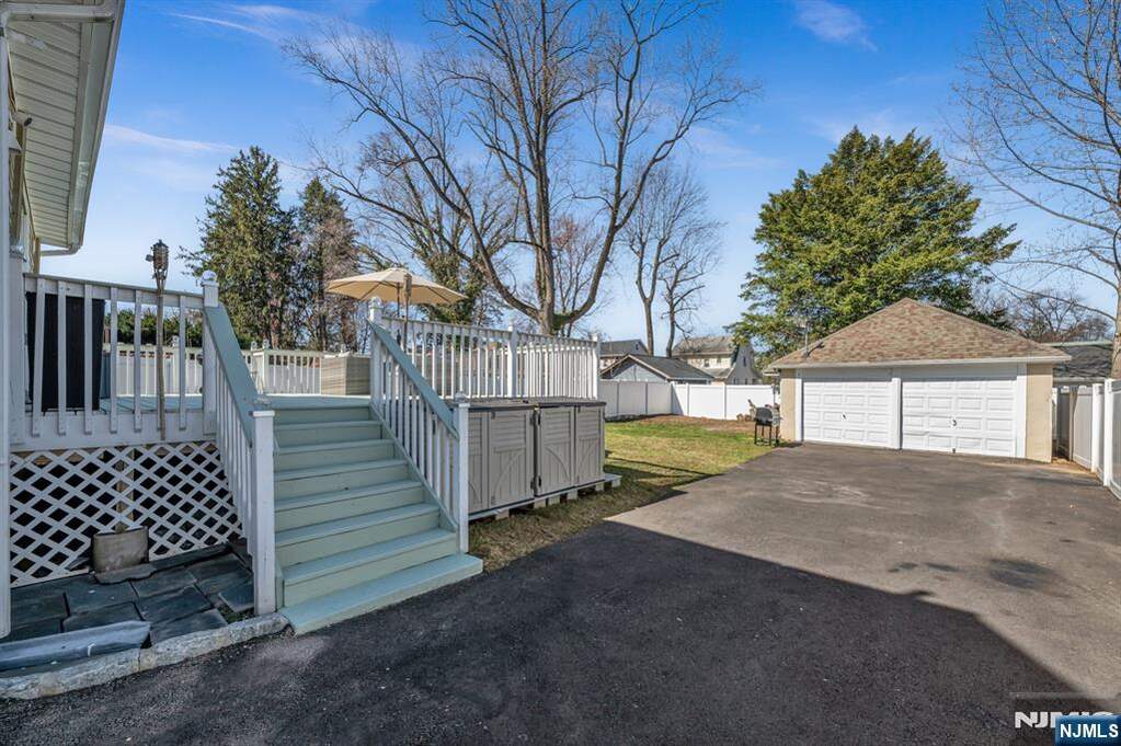 4 Bedroom Single Family Home/House's Image 45