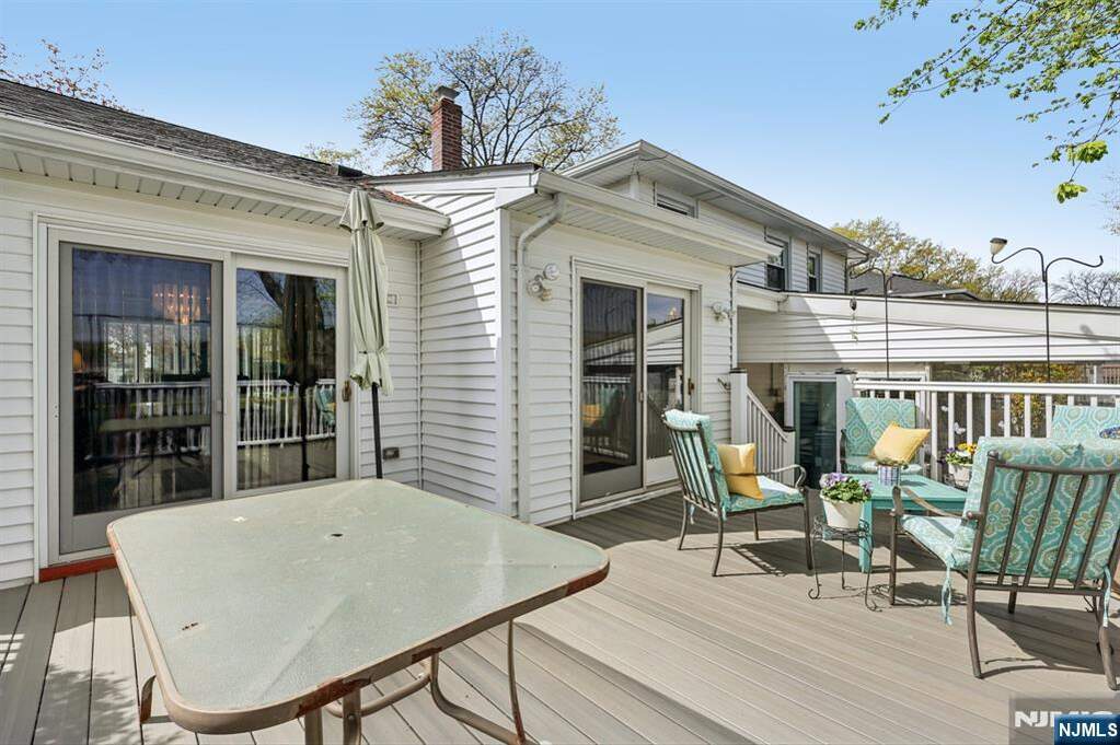 4 Bedroom Single Family Home/House's Image 23