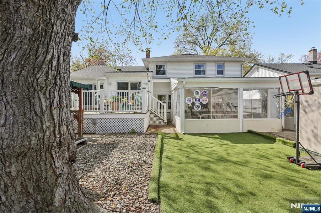 4 Bedroom Single Family Home/House's Image 26
