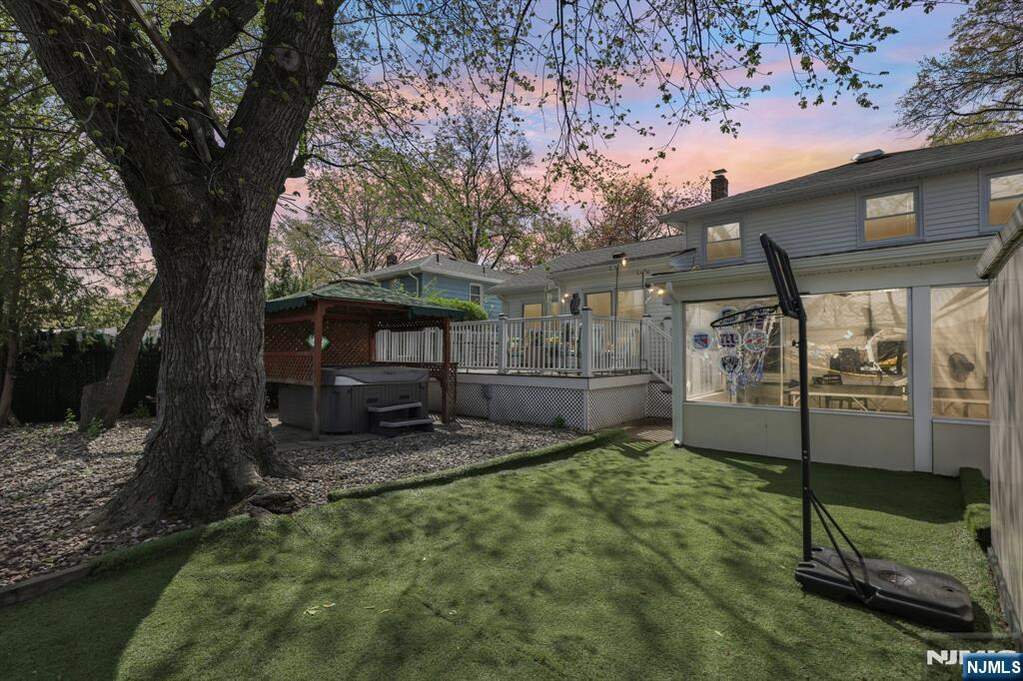 4 Bedroom Single Family Home/House's Image 34