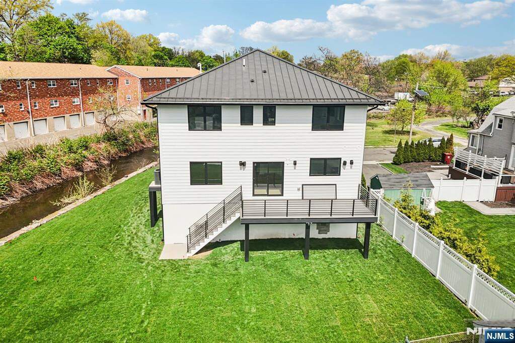 4 Bedroom Single Family Home/House's Image 43