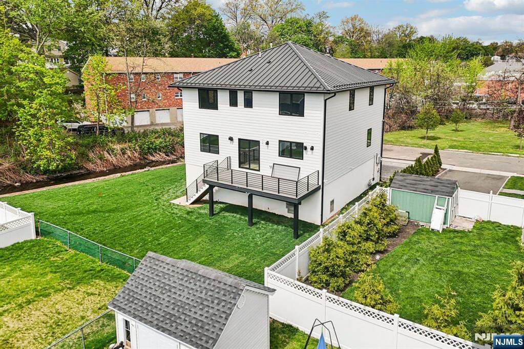 4 Bedroom Single Family Home/House's Image 44