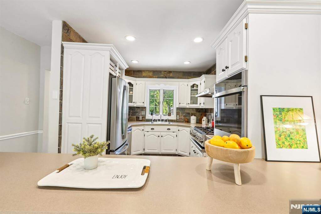 4 Bedroom Single Family Home/House's Image 11